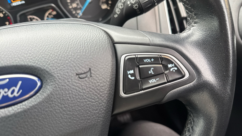 Ford Focus 1.0 EcoBoost 125 Titanium 5dr Petrol Hatchback